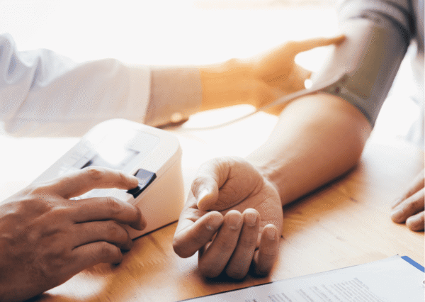 Für Praxisteams: Behandlungs- und Schulungsprogramm Hypertonie